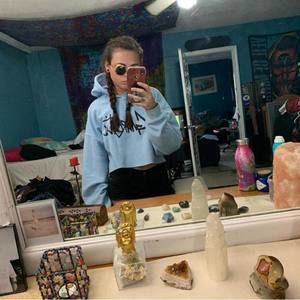 Meet your Posher, Christine